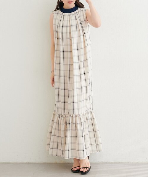 natural couture（ナチュラルクチュール）の「リボン付きノースリチェックワンピース（ワンピース・レディース・ベージュ/オフホワイト/グレー・FREE）」の8枚目の写真