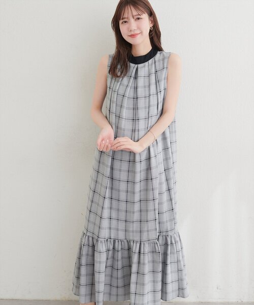 natural couture（ナチュラルクチュール）の「リボン付きノースリチェックワンピース（ワンピース・レディース・ベージュ/オフホワイト/グレー・FREE）」の11枚目の写真