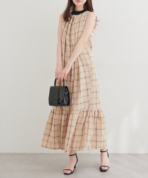 natural couture（ナチュラルクチュール）の「リボン付きノースリチェックワンピース（ワンピース・レディース・ベージュ/オフホワイト/グレー・FREE）」の18枚目の写真