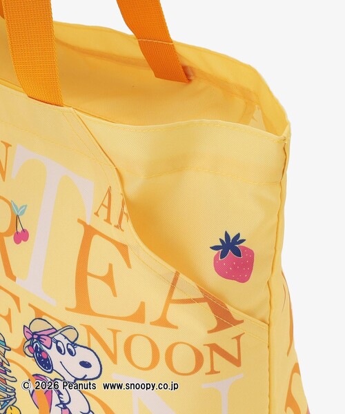 Afternoon Tea(アフタヌーンティー)の「スリットポケット付きロゴバッグM/PEANUTS(ハンドバッグ・レディース・イエロー・ONE SIZE)」の5枚目の写真