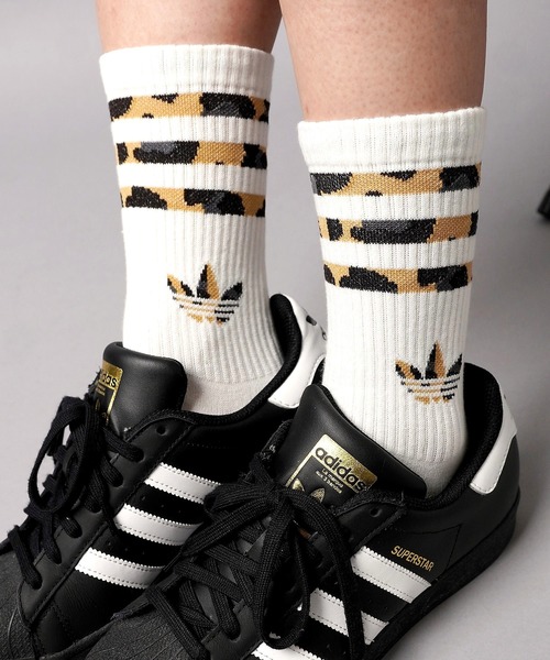 アディダスオリジナルス　レオパード クルーソックス Size M　2足PAC adidas/アディダス】レオパードクルーソックス/2足組/マルチカラー