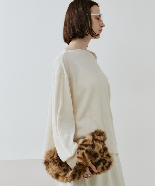 Auntie Rosa Holiday(アンティローザホリデー)の「サーマルオフショルプルオーバー(Tシャツ/カットソー・レディース・アイボリー/ボルドー/ブラック・FREE)」の15枚目の写真