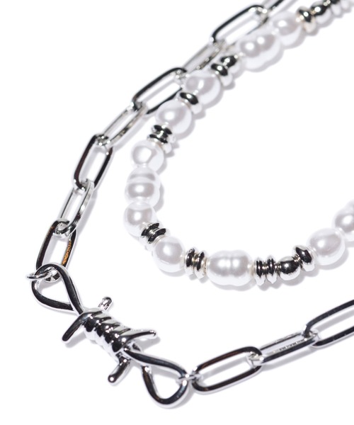 glamb(グラム)の「Pearl Punk Necklace / パールパンクネックレス(ネックレス・メンズ・シルバー・FREE)」の3枚目の写真
