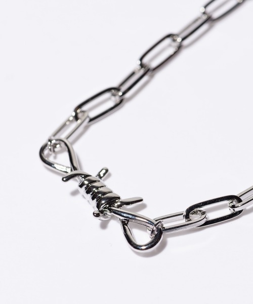 glamb(グラム)の「Pearl Punk Necklace / パールパンクネックレス(ネックレス・メンズ・シルバー・FREE)」の9枚目の写真