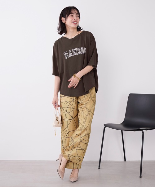MICA&DEAL(マイカ&ディール)の「幾何柄プリントストレートイージーパンツ〈2サイズ展開〉(その他パンツ・レディース・ネイビー/イエロー・36/38)」の20枚目の写真