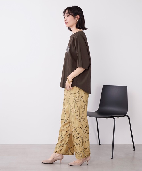 MICA&DEAL(マイカ&ディール)の「幾何柄プリントストレートイージーパンツ〈2サイズ展開〉(その他パンツ・レディース・ネイビー/イエロー・36/38)」の21枚目の写真