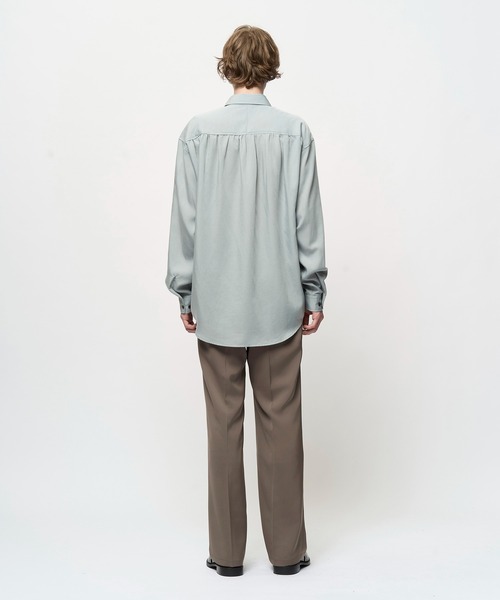 Juha(ユハ)の「HUSH DRAPED GATHER SHIRT(シャツ/ブラウス・メンズ・ブラック/サックスブルー/ホワイト・4/3)」の16枚目の写真