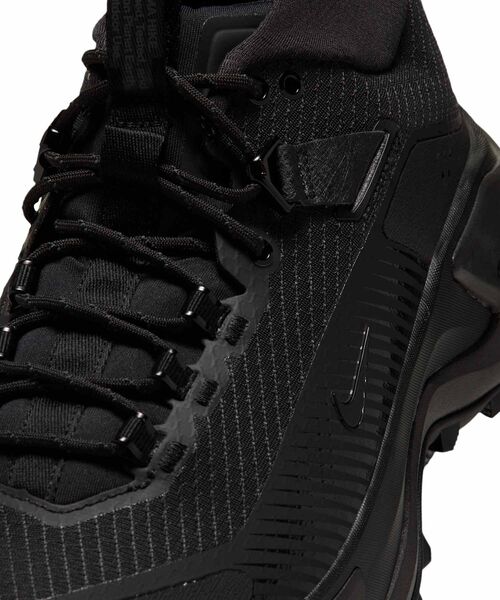 ACG(エィシージー)の「ACG ゼガマ ハイク メンズ ハイキング シューズ / ACG Zegama Hike Men's Hiking Shoes IO7854-002 Black(スニーカー・メンズ・ブラック・25.5/25/29/28.5/24.5/24/30/29.5/28/27.5/27/26.5/26)」の3枚目の写真