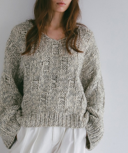 MANOF(マノフ)の「BULKY YARN HAND KNIT TOPS(ニット/セーター・レディース・グレー/ネイビー/レッド・F)」の22枚目の写真