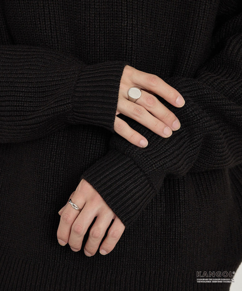 KANGOL（カンゴール）の「KANGOL/カンゴール 別注 ロゴ刺繍 バルキー オーバーサイズ ハーフジップニット（ニット/セーター・メンズ・アイボリー/チャコール/ワインレッド/ネイビー/ブラウン系/ブラック・S/M/L）」の9枚目の写真