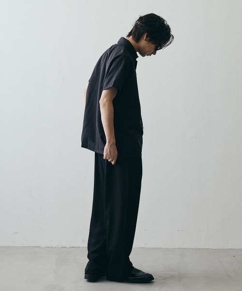 Shoowtime(ショウタイム)の「Fireman Buckle Minimal Short-Sleeve Shirt / ファイヤーマンバックル デザインショートスリーブシャツ(シャツ/ブラウス・メンズ・ブラック・X-LARGE/LARGE/MEDIUM)」の4枚目の写真