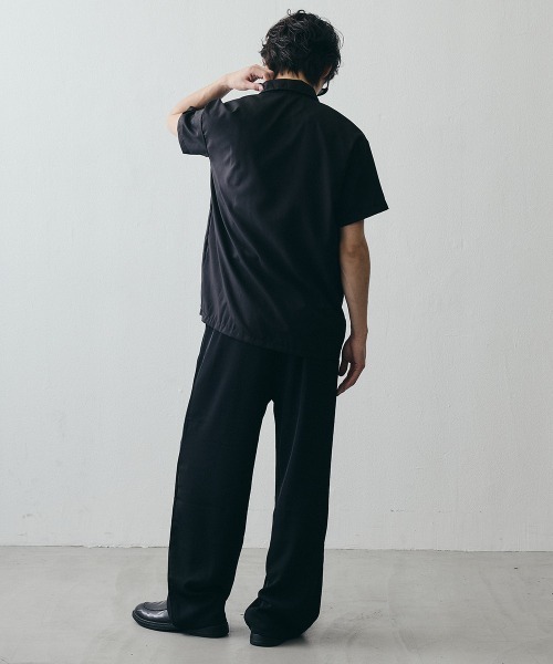 Shoowtime(ショウタイム)の「Fireman Buckle Minimal Short-Sleeve Shirt / ファイヤーマンバックル デザインショートスリーブシャツ(シャツ/ブラウス・メンズ・ブラック・X-LARGE/LARGE/MEDIUM)」の5枚目の写真