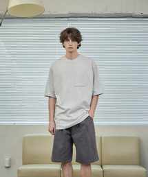 IHDO（アヒドゥ）の「ピグメントマスター ヘビーポケットTシャツ_ライトグレー（Tシャツ/カットソー）」