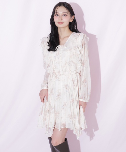 JILL by JILL STUART(ジルバイジルスチュアート)の「フラワープリントラッフルミニワンピース(ワンピース・レディース・ベージュ系その他/ラベンダー・FREE)」の17枚目の写真