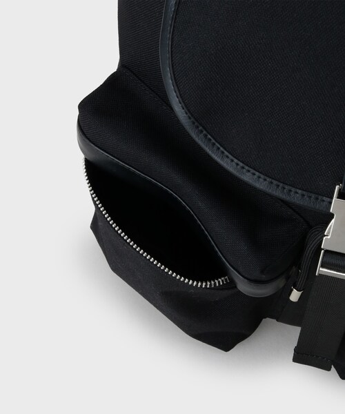 TAKEO KIKUCHI(タケオキクチ)の「【BOWLER HAT LABEL】クラシックバックバック(バックパック/リュック・メンズ・ブラック・00)」の10枚目の写真