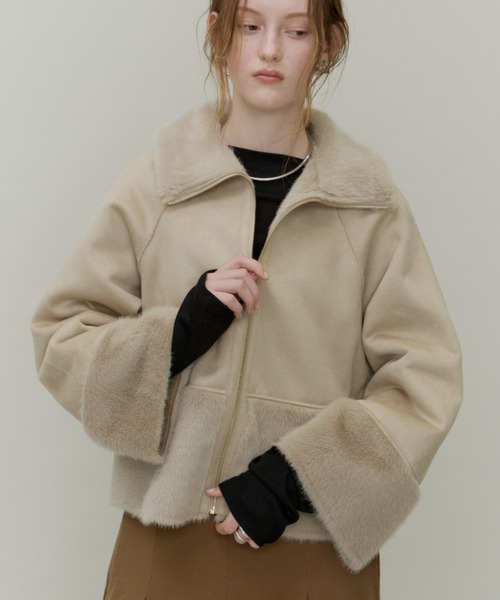 Plumel(プルメル)の「Fur & Mouton Flare Short Coat / ファー&ムートンステンカラーショートコート(ムートンコート・レディース・チャコールグレー/ブラウン/ベージュ・MEDIUM)」の18枚目の写真