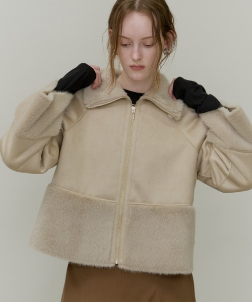 Plumel(プルメル)の「Fur & Mouton Flare Short Coat / ファー&ムートンステンカラーショートコート(ムートンコート・レディース・チャコールグレー/ブラウン/ベージュ・MEDIUM)」の20枚目の写真