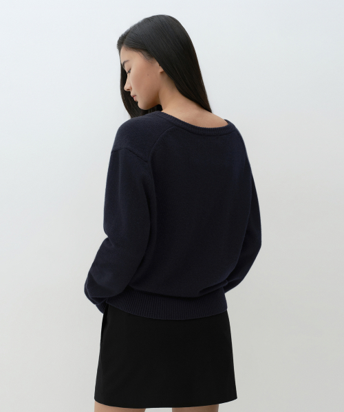 MUSINSA STANDARD WOMAN（ムシンサスタンダードウーマン）の「[ビクトリアウール] レディース Vネックニット [ネイビー]（ニット/セーター・レディース・その他・SMALL/MEDIUM/LARGE/X-SMALL）」の3枚目の写真
