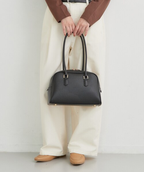 THE SHOP TK (ザ ショップ ティーケー )の「ロングハンドルボストンバッグ(ボストンバッグ・レディース・サンドベージュ/ブラック/ダークブラウン・00)」の4枚目の写真