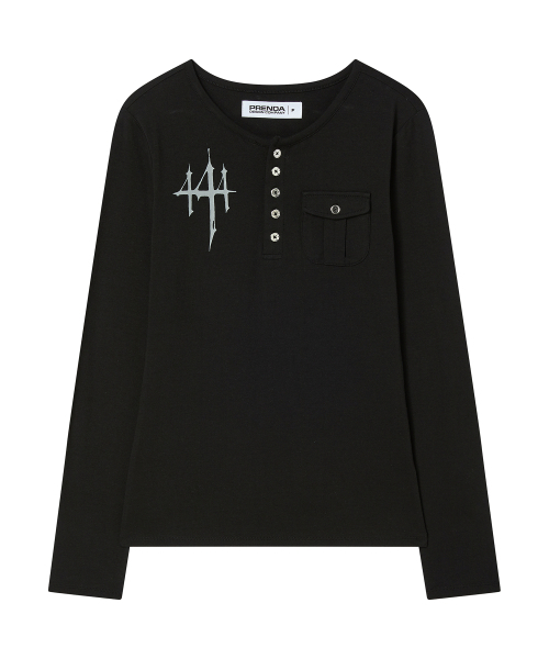 PRENDA(プレンダ)の「ポケット付きヘンリーネック 長袖 ブラック(Tシャツ/カットソー・レディース・その他・FREE)」の5枚目の写真
