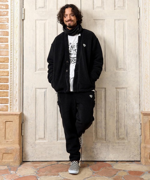 No Rain No Rainbow(ノーレインノーレインボー)の「mcg3883- drop shoulder boa cardigan (pick mini patch ) ボアカーディガン(NR26W-07)(カーディガン/ボレロ・メンズ・ブラック/ベージュ/グレー・S/M/L/XL)」の13枚目の写真