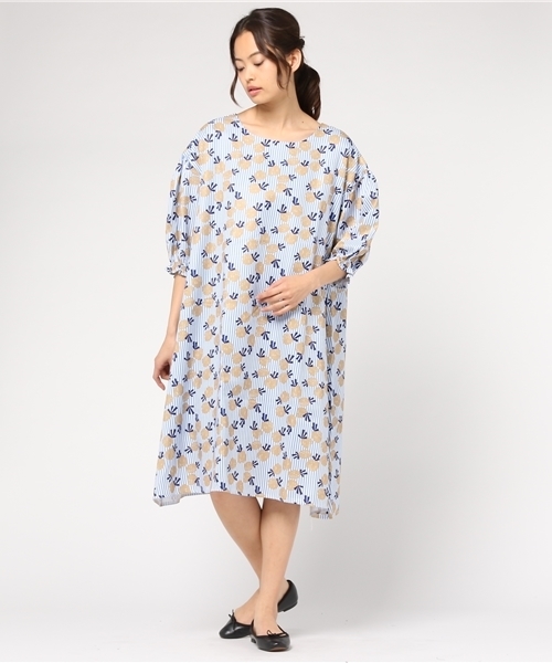 MERLOT（メルロー）の「カスタネット柄スモックワンピース9047（ワンピース・レディース・ベージュ/グリーン/ブルー・FREE）」の6枚目の写真