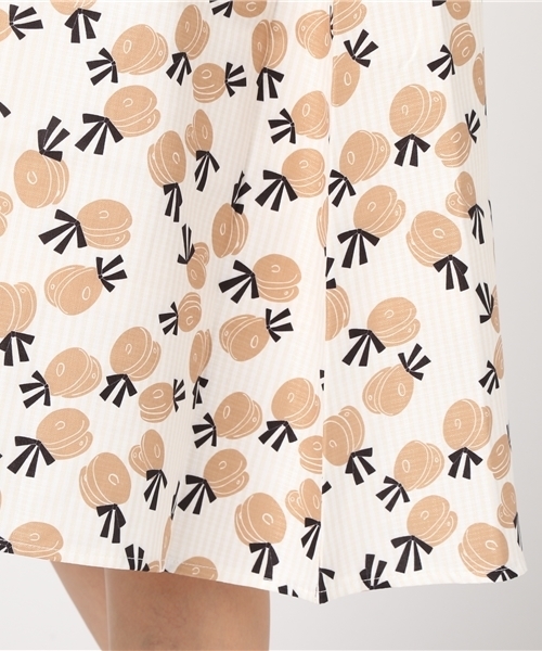 MERLOT（メルロー）の「カスタネット柄スモックワンピース9047（ワンピース・レディース・ベージュ/グリーン/ブルー・FREE）」の15枚目の写真