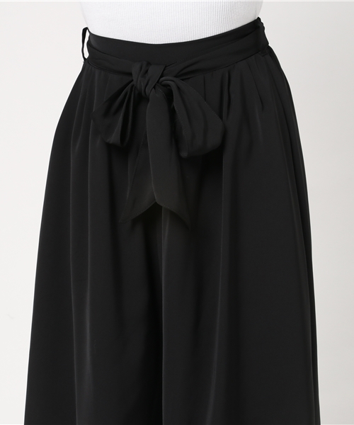 INTERPLANET(インタープラネット)の「マットサテンリボン付スカンツ(その他パンツ・レディース・ブラック/レンガ/キャメル・FREE)」の7枚目の写真