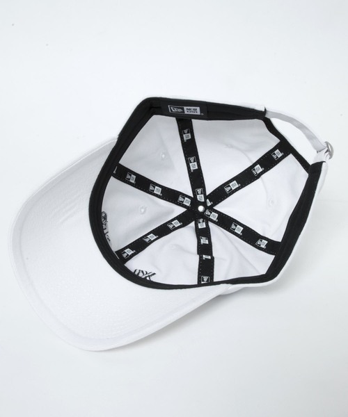 XLARGE（エクストララージ）の「NEWERA STANDARD LOGO 6PANEL CAP（キャップ・メンズ・ブラック/ホワイト・ONE SIZE）」の10枚目の写真