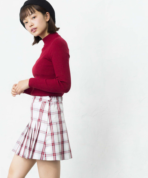 WEGO（ウィゴー）の「WEGO/チェックプリーツミニスカート（スカート・レディース・イエロー系その他3/ブルー系その他2/ホワイト系その他2/ベージュ系その他2/レッド系その他2/ブラック系その他2/ホワイト系その他3・MEDIUM/SMALL）」の2枚目の写真