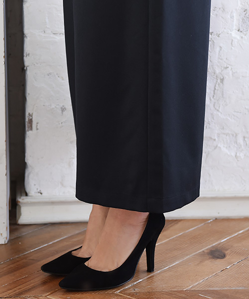 Luz Llena（ラズレナ）の「コルセットベルト付きワイドパンツ（その他パンツ・レディース・グレイッシュベージュ/ネイビー・MEDIUM）」の10枚目の写真