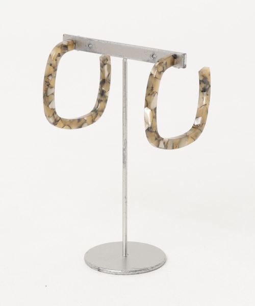 PAPILLONNER(パピヨネ)の「PAPILLONNER×ITALIA スクエアピアスM(ピアス(両耳用)・レディース・ブラウン/グレー・MEDIUM)」の2枚目の写真