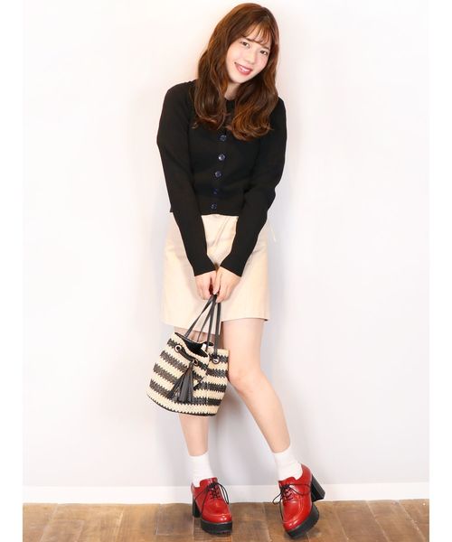 dazzlin（ダズリン）の「Vネックマルチボタンカーデ（カーディガン/ボレロ・レディース・ブラック/オフホワイト/レッド・FREE）」の14枚目の写真