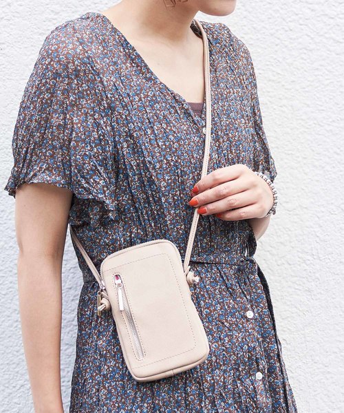 DISCOAT(ディスコート)の「スマホショルダー/お財布ショルダー/スマホポシェット(ショルダーバッグ・レディース・ブラック/ベージュ・FREE)」の5枚目の写真