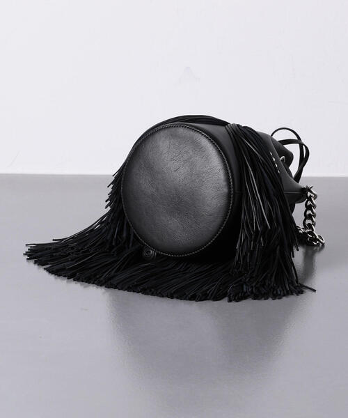 J&M Davidson（ジェイアンドエムデヴィッドソン）の「＜J&M DAVIDSON＞CARNIVAL MINI ブラック バッグ ■■■（ショルダーバッグ・レディース・ブラック/ネイビー/ベージュ・FREE）」の4枚目の写真