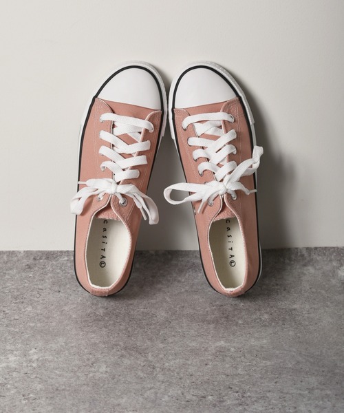 RETRO GIRL(レトロガール)の「スニーカー(スニーカー・レディース・オフホワイト/ダークブラウン/ブラック/ダークグレー/レッド/イエロー/ライトブラウン/アイボリー/チョコ/スモークピンク/ライトブルー/ライトピンク/グリーン/オレンジ・MEDIUM/LARGE/SMALL)」の12枚目の写真