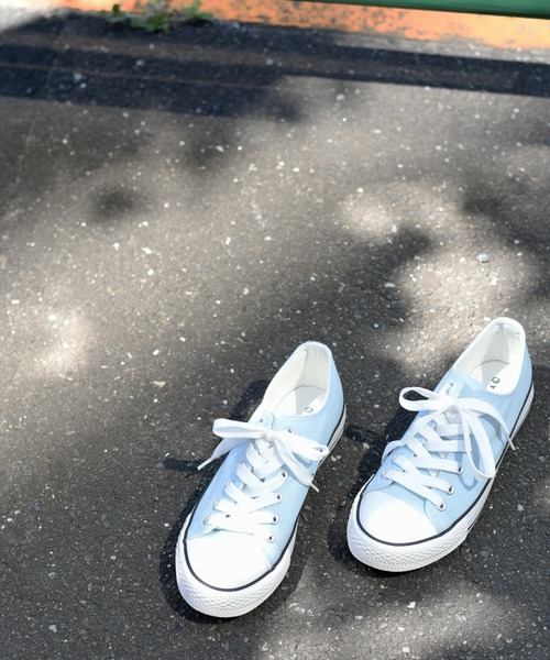 RETRO GIRL(レトロガール)の「スニーカー(スニーカー・レディース・オフホワイト/ダークブラウン/ブラック/ダークグレー/レッド/イエロー/ライトブラウン/アイボリー/チョコ/スモークピンク/ライトブルー/ライトピンク/グリーン/オレンジ・MEDIUM/LARGE/SMALL)」の9枚目の写真