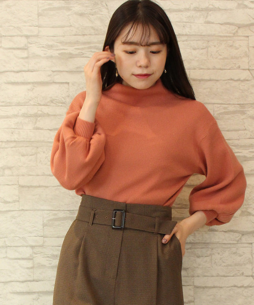 TRUDEA（トルディア）の「ボトルネック　リブニットプルオーバー（ニット/セーター・レディース・ホワイト/ライトグレー/ブラック/ブラウン/オレンジ/キャメル/ピンク/ベージュ/ネイビー/モカ・MEDIUM/LARGE）」の10枚目の写真