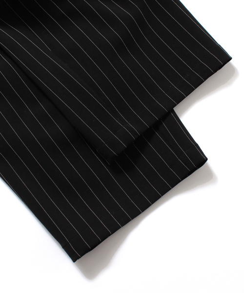 Ray BEAMS(レイビームス)の「 Ray BEAMS / ピンストライプ サス付きパンツ(その他パンツ・レディース・ブラック・0/1)」の13枚目の写真