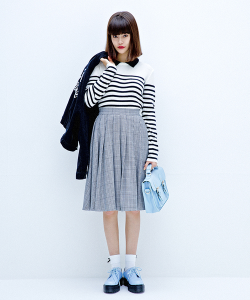 WEGO(ウィゴー)の「WEGO/デニムバック刺繍Gジャン(デニムジャケット・レディース・ブラック/ダークインディゴブルー・FREE)」の7枚目の写真