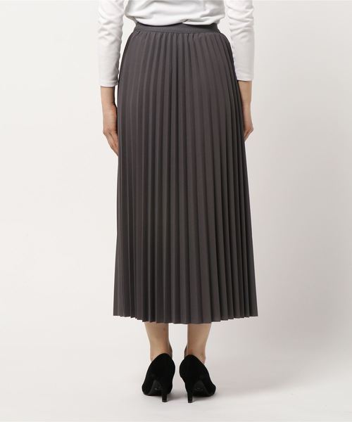 rps（アールピーエス）の「カットアムンゼンプリーツロングスカート（スカート・レディース・グリーン/チャコールグレー/グレイッシュベージュ/ブラック・M）」の14枚目の写真