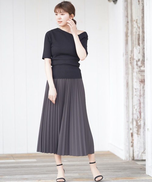 rps（アールピーエス）の「カットアムンゼンプリーツロングスカート（スカート・レディース・グリーン/チャコールグレー/グレイッシュベージュ/ブラック・M）」の7枚目の写真