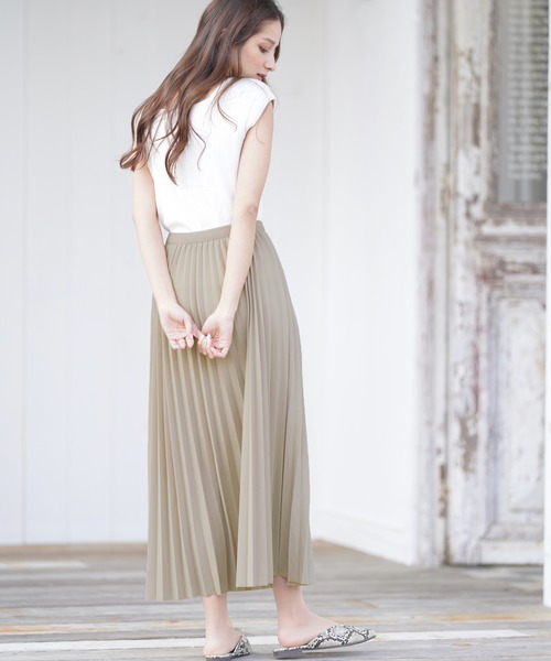 rps（アールピーエス）の「カットアムンゼンプリーツロングスカート（スカート・レディース・グリーン/チャコールグレー/グレイッシュベージュ/ブラック・M）」の9枚目の写真