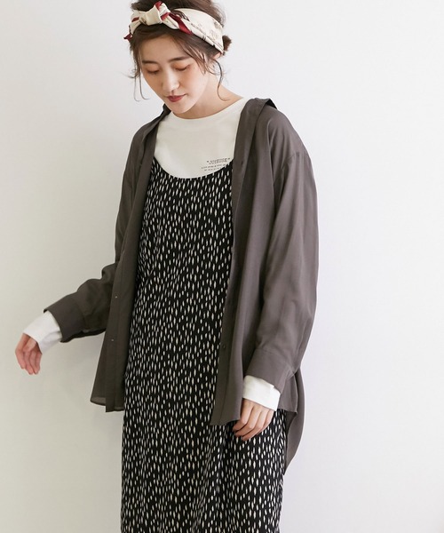 ROPE' PICNIC(ロペピクニック)の「ベーシックシアーシャツ(シャツ/ブラウス・レディース・ブラック/グレー/ブラウン/ダークグリーン・38)」の2枚目の写真