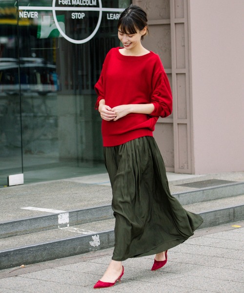 Munich（ミューニック）の「レーヨンウールギャザーニット　シャーリングスリーブプルオーバー（ニット/セーター・レディース・ブラック/レッド/ブラック系その他/キャメル/グレイッシュベージュ・FREE）」の7枚目の写真