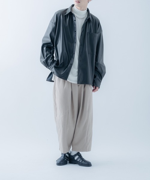 epnok（エプノック）の「サイドスリットフェイクレザーシャツ（シャツ/ブラウス・メンズ・ブラック・MEDIUM/LARGE）」の15枚目の写真