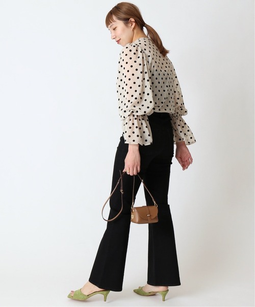 U by SPICK&SPAN(ユーバイスピックアンドスパン)の「ハイウエストフレアデニム◆(デニムパンツ・レディース・ブラック/ブルー系その他・38/36/34)」の8枚目の写真