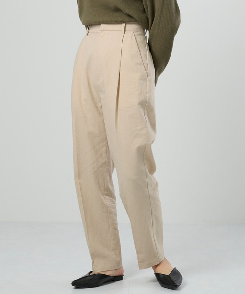 M nort(エムノート)の「【わたなべ麻衣プロデュース】コットンリネンテーパードパンツ(その他パンツ・レディース・カーキ/ライトベージュ・SMALL/MEDIUM)」の11枚目の写真
