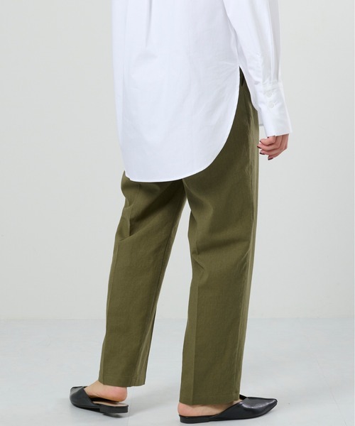 M nort(エムノート)の「【わたなべ麻衣プロデュース】コットンリネンテーパードパンツ(その他パンツ・レディース・カーキ/ライトベージュ・SMALL/MEDIUM)」の9枚目の写真