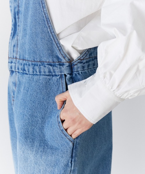 AZUL ENCANTO（アズールエンカント）の「デニムサロペット（サロペット/オーバーオール・レディース・ライトブルー/ホワイト・FREE）」の3枚目の写真